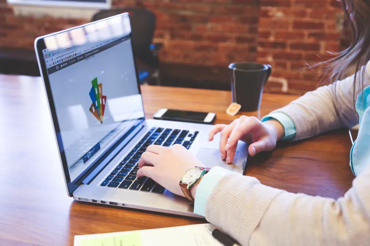 MÁS OPCIONES DE FORMACIÓN A DISTANCIA